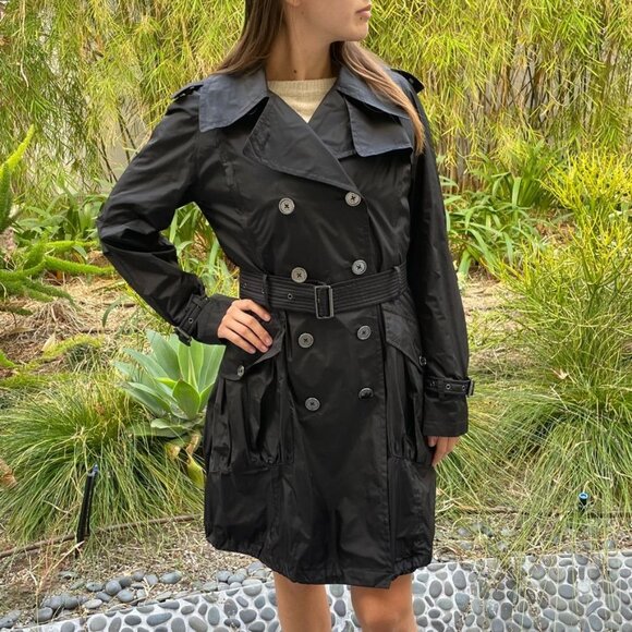BURBERRY Black Raincoat - Picture 4 of 12